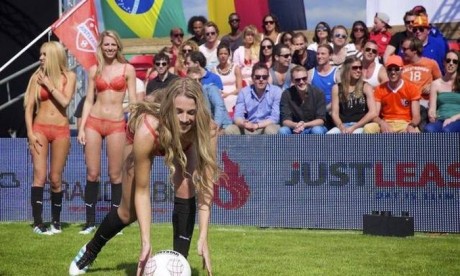 Futbalový pohár žien len v sexi spodnej bielizni, FOTOGALÉRIA v článku 9