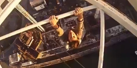 Ruské lezecké šialenstvo bez istenia prichádza už aj do Veľkej Británie (video)