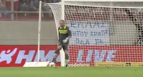 Video: Mucha pustil v reprezentačnom stretnutí neuveriteľný gól!