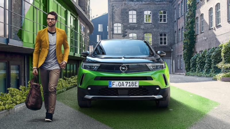 Nový Opel Mokka: štýlovejšia a väčšia alternatíva k Opel Crossland