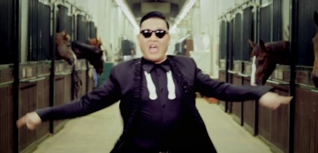 Raper Psy má nový singel „Gentleman“